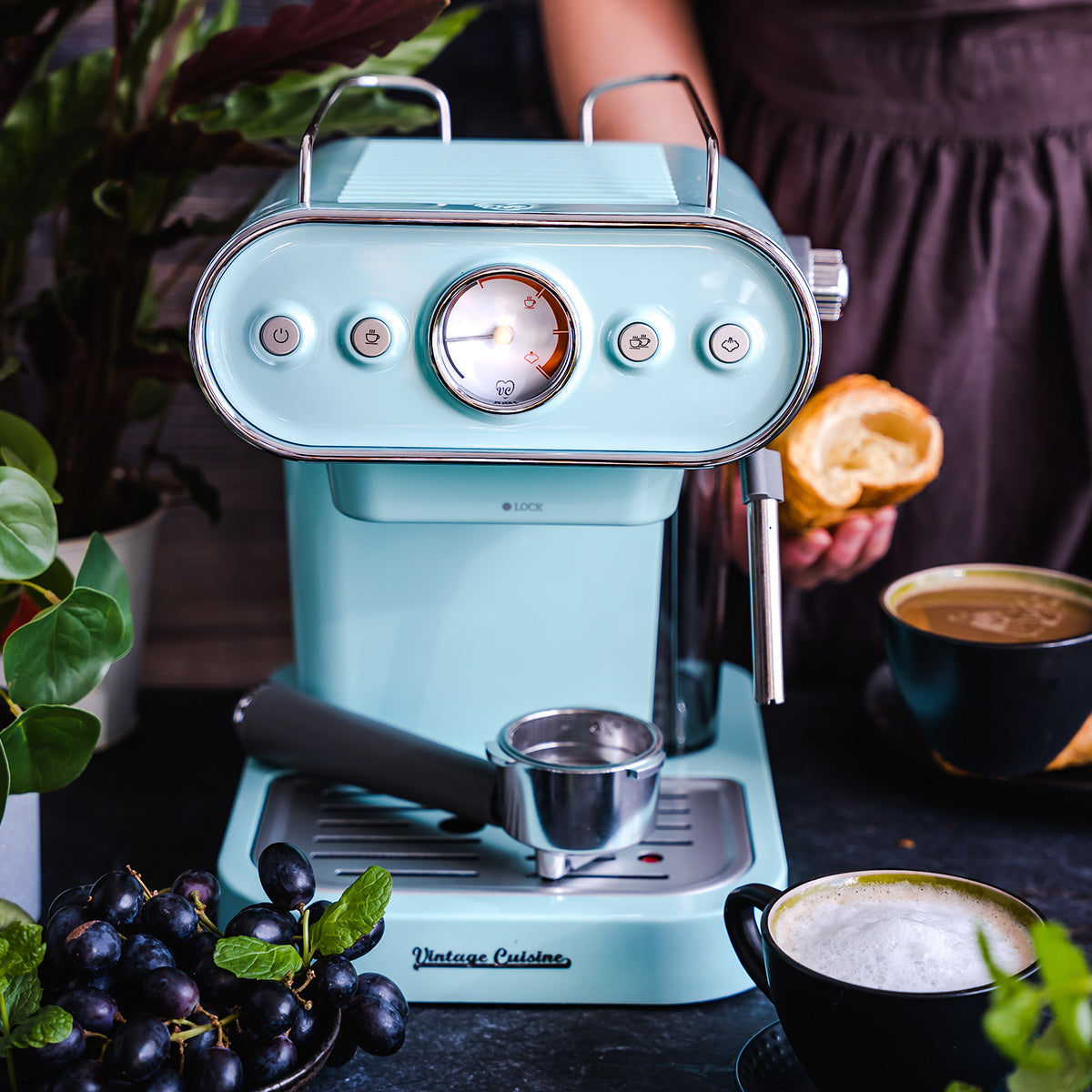 Machine à café avec buse vapeur