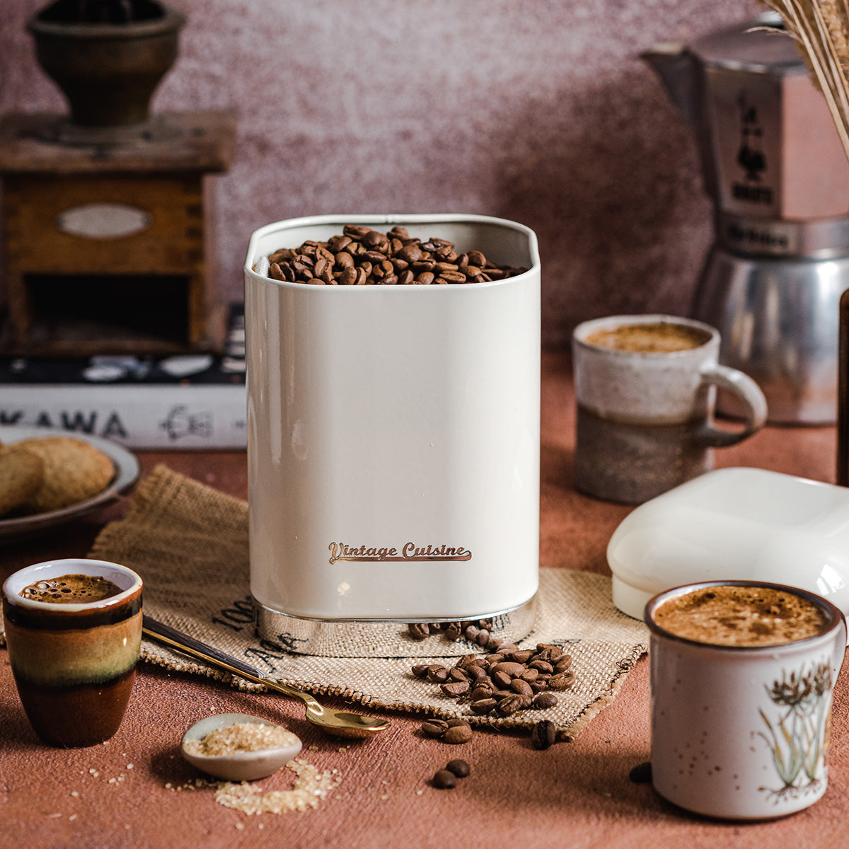 Récipient rétro de cuisine pour produits secs